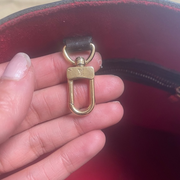 Louis Vuitton Hampstead PM - Picture 11 of 16